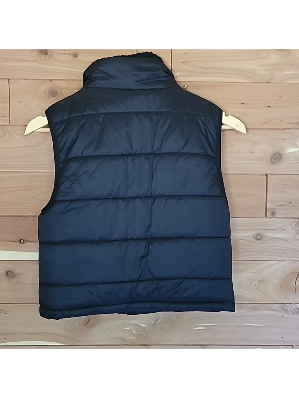 Yogalicious Quilted Puffer Vest, Size M (10), Black, Sherpa Lining
